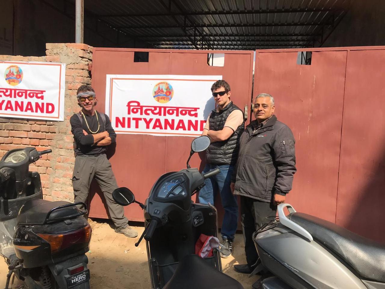 Bed and Breakfast Nityanand Prayagraj Exterior foto